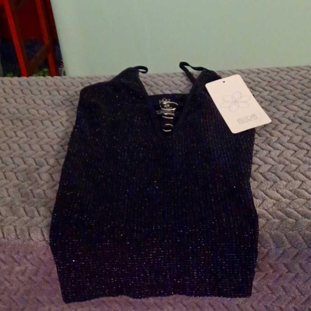 AURA One Size Fits Most tank.